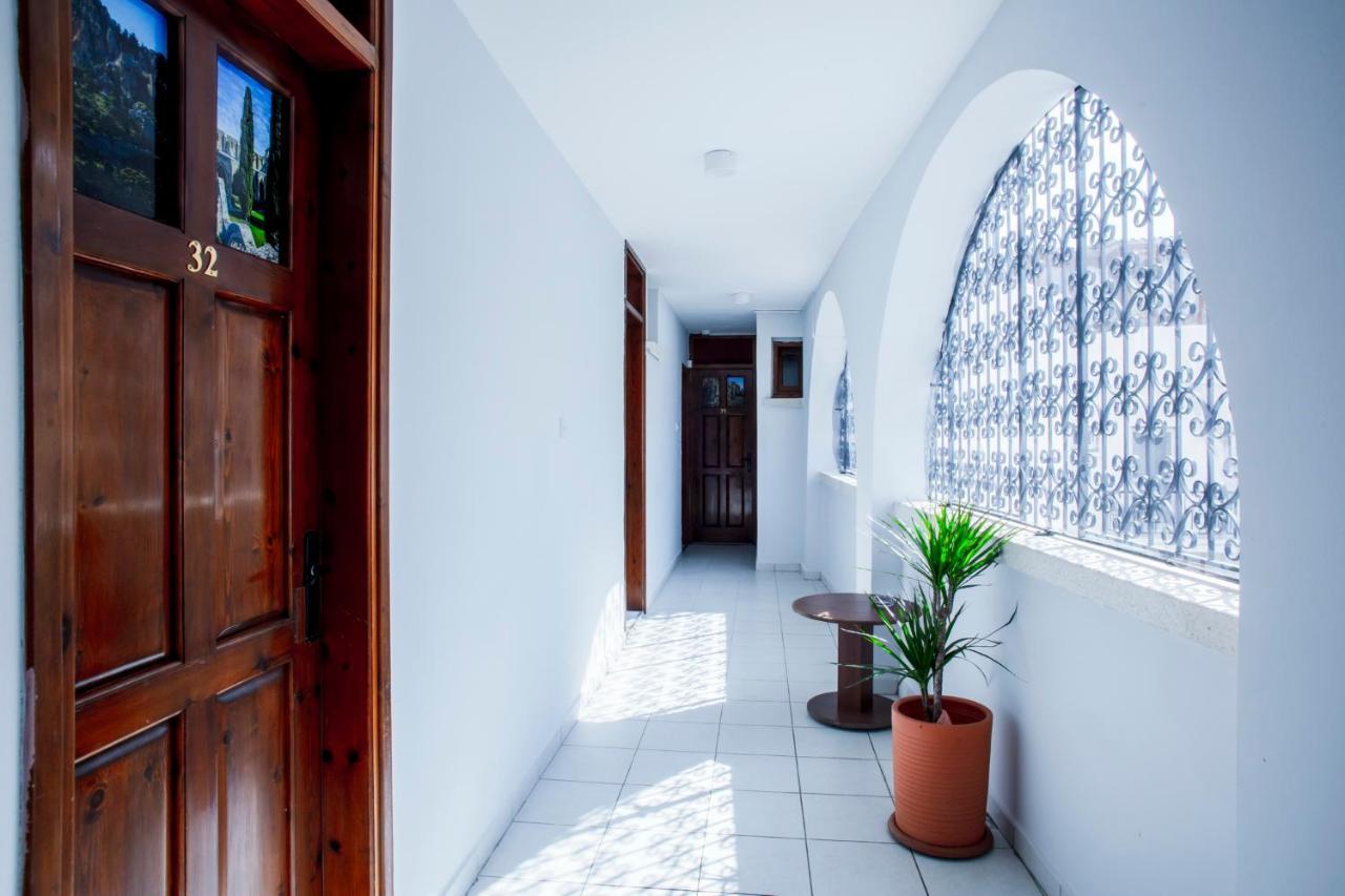 Homelike Guest House Cirénia Exterior foto