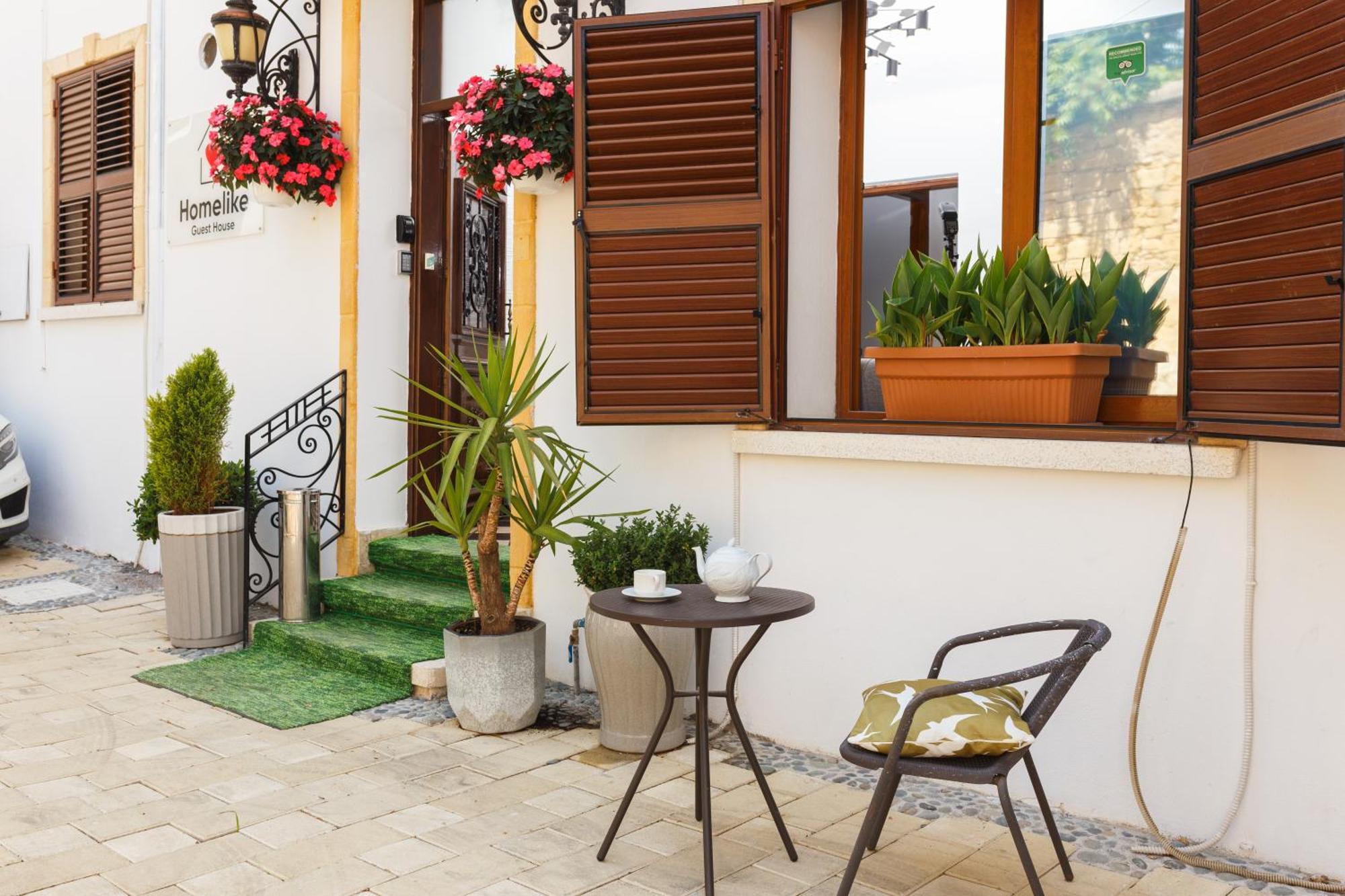 Homelike Guest House Cirénia Exterior foto